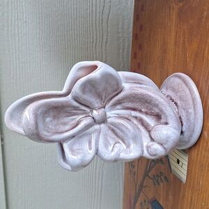 Vtg Gonder purple dogwood vase